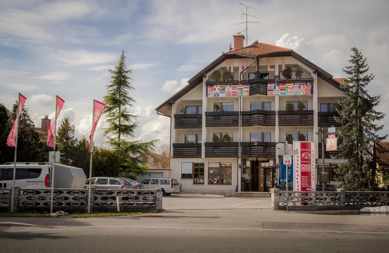 Hotel Krona Domžale エクステリア 写真